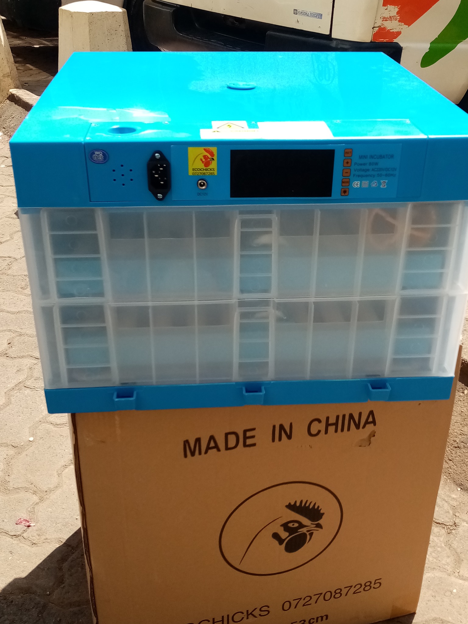 New Dependable 128 Eggs incubator