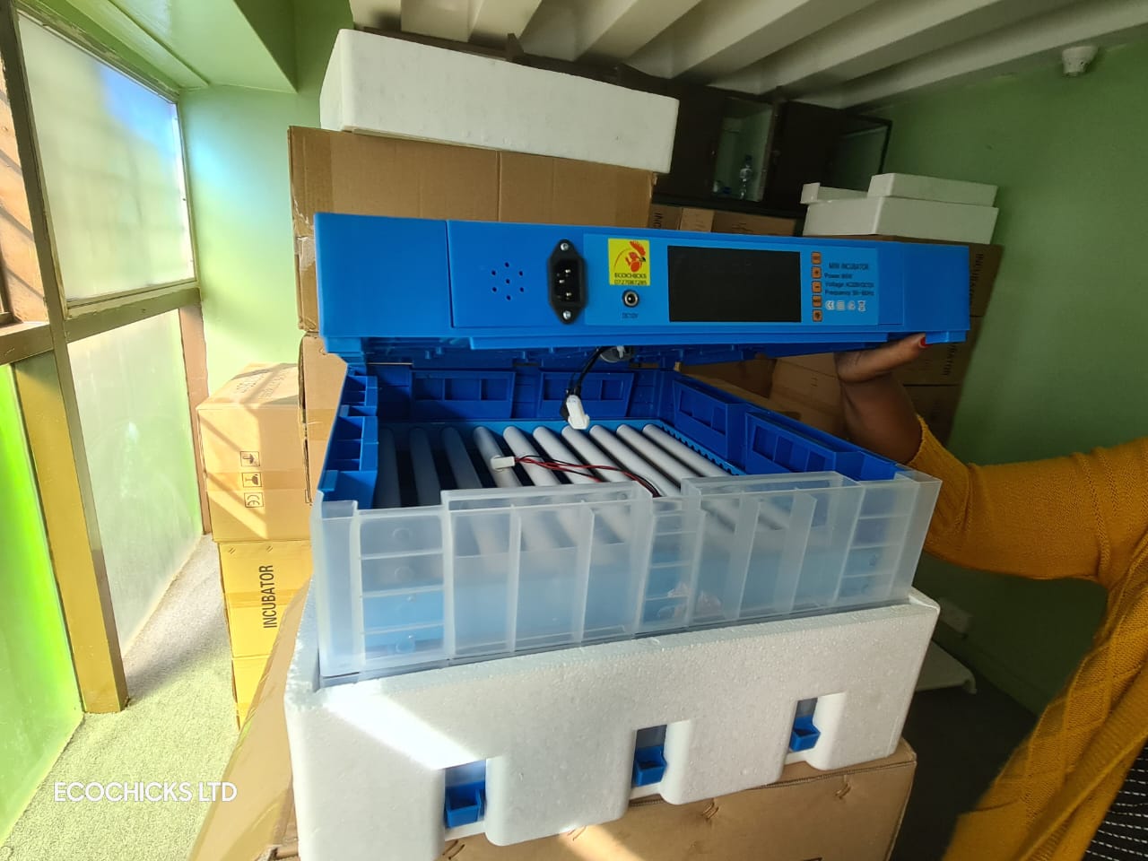 New model imported fully automatic 64 eggs incubator - Image 32